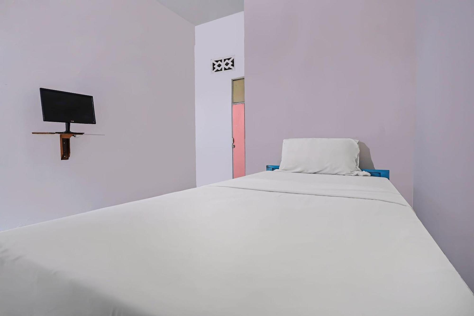 Spot On 92421 City Kost Syariah بانكالبنانغْ المظهر الخارجي الصورة
