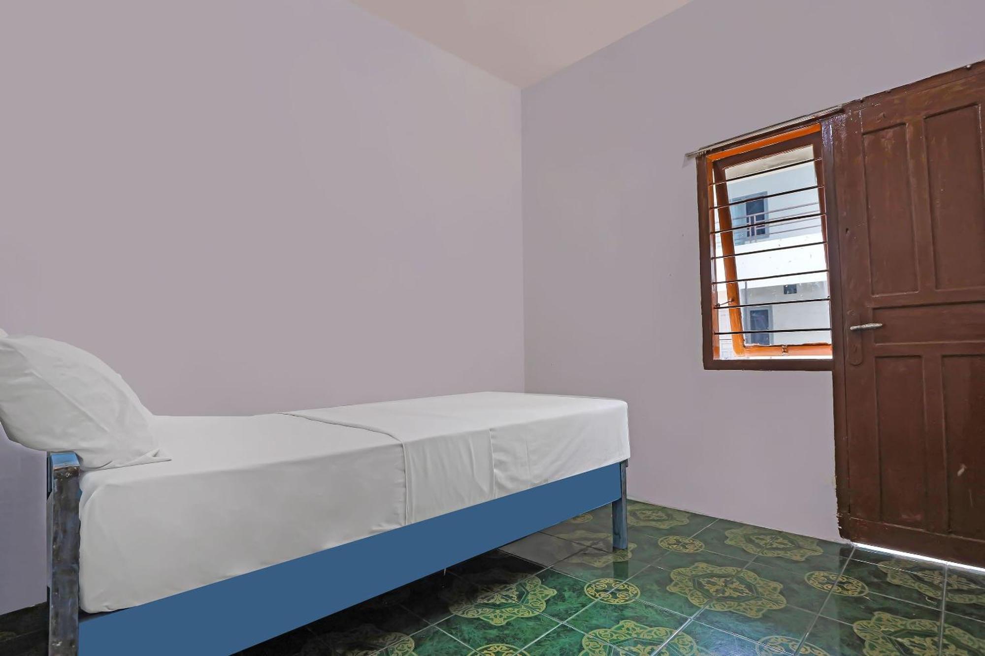 Spot On 92421 City Kost Syariah بانكالبنانغْ المظهر الخارجي الصورة